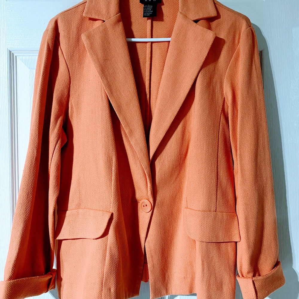 R.Q.T. Women’s Cotton Blazer Size 12.Like New♦️